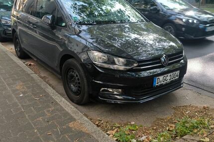 VW Touran 215.000 km 13.500 &euro; Düsseldorf 40233