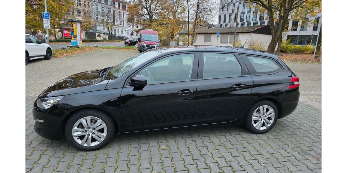 Peugeot 308 149.000 km 8.900 € Wuppertal 42283