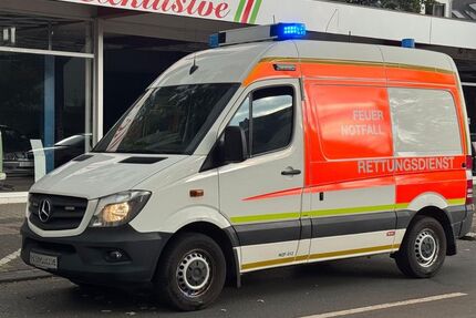 Mercedes-Benz Sprinter 124.591 km 14.890 € Düsseldorf (Unterrath) 40468