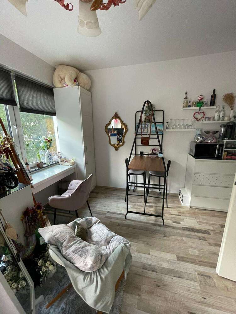 Wohnung zum Mieten in Düsseldorf 357 € 25.5 m²