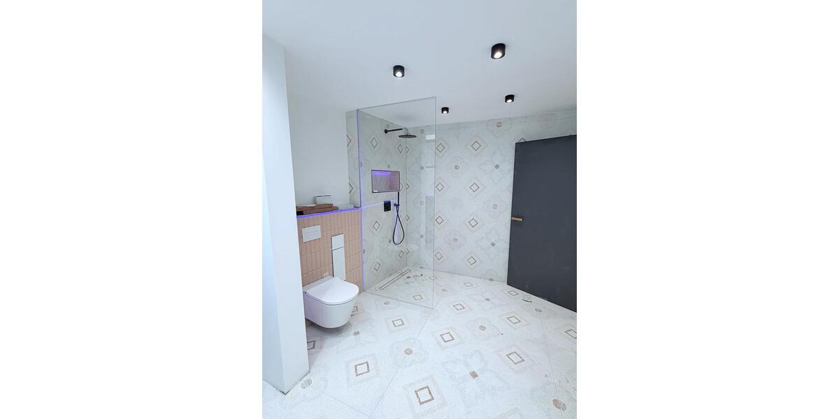 Hochparterre Düsseldorf Pempelfort - 3 Zimmer, 119 m&sup2;, 2.500&euro; | Angebot:24385522