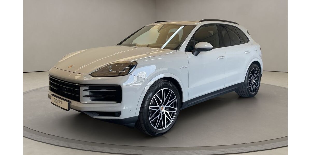 Porsche Cayenne 7.429 km 106.800 &euro; Köln 50823