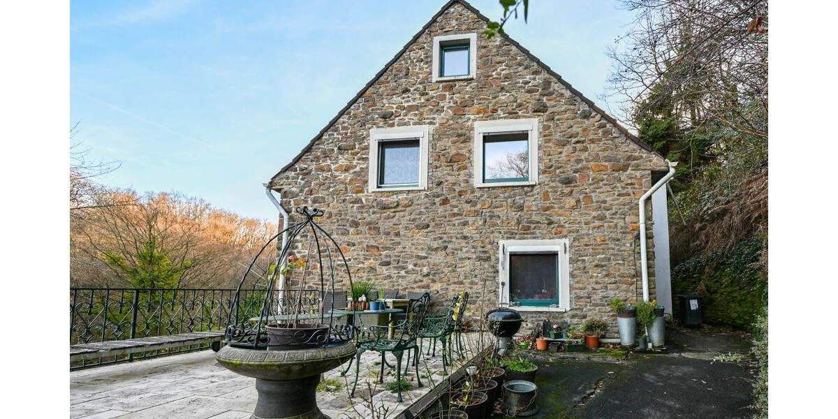 Einfamilienhaus Hattingen Niederbonsfeld - 4 Zimmer, 150 m&sup2;, 499.000&euro; | Angebot:24778924
