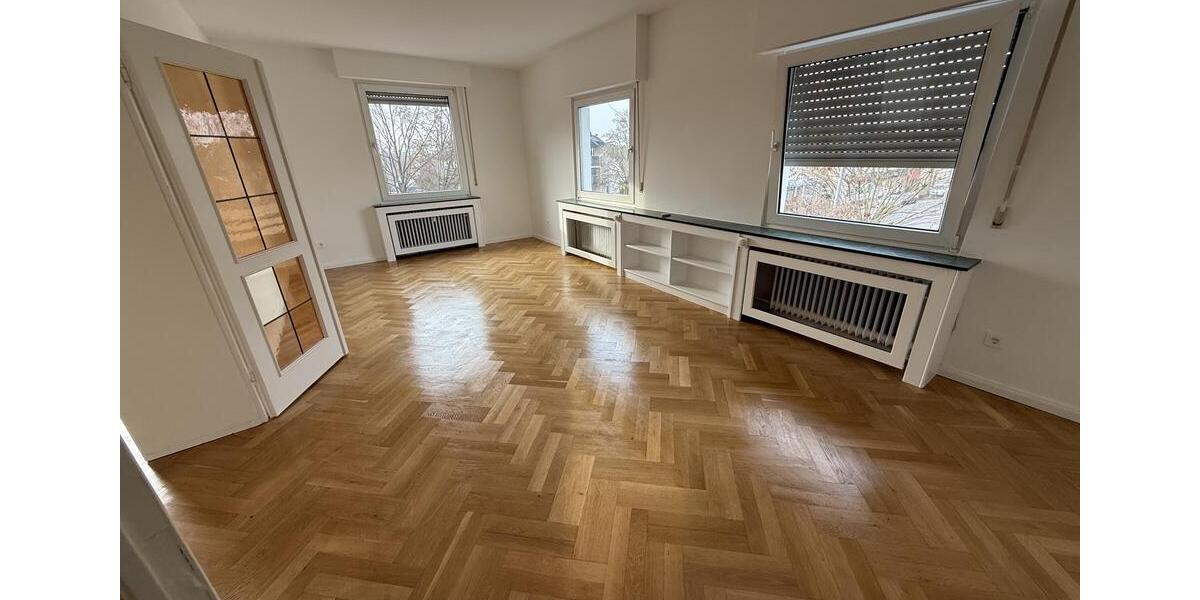 Maisonettenwohnung Bergisch Gladbach Gronau - 5 Zimmer, 135 m&sup2;, 1.700&euro; | Angebot:24662303