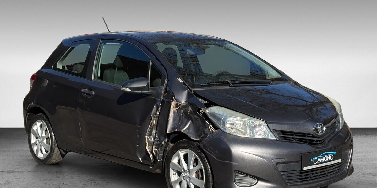 Toyota Yaris 1.0 Basic Radio 91.836 km 1.890 &euro; Wuppertal 42327