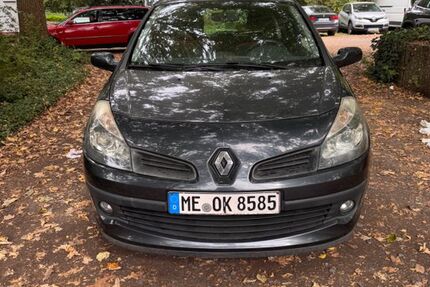 Renault Clio 196.000 km 1.000 € Koln 51105