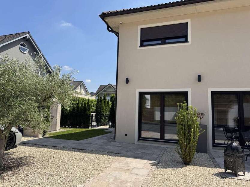 Haus zum Kaufen in Rösrath 998.000 € 230 m²