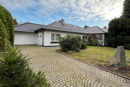 Haus Solingen Aufderhöhe - 3 Zimmer, 220 m&sup2;, 610.000&euro; | Angebot:26346649