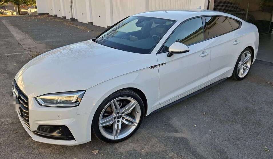 Audi A5 98.500 km 24.900 € Düsseldorf 40227