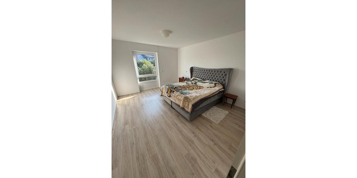 Etagenwohnung Bergisch Gladbach Alt-Frankenforst - 3 Zimmer, 75 m&sup2;, 1.050&euro; | Angebot:25127447