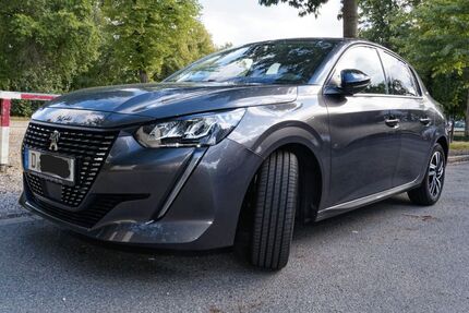 Peugeot 208 29.000 km 13.950 &euro; Düsseldorf 40470