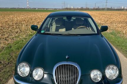 Jaguar S-Type 141.100 km 3.900 &euro; Düsseldorf 40489