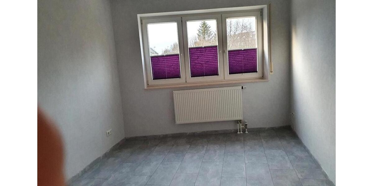 Etagenwohnung Remscheid Lüttringhausen - 4 Zimmer, 80 m&sup2;, 220.000&euro; | Angebot:27425681