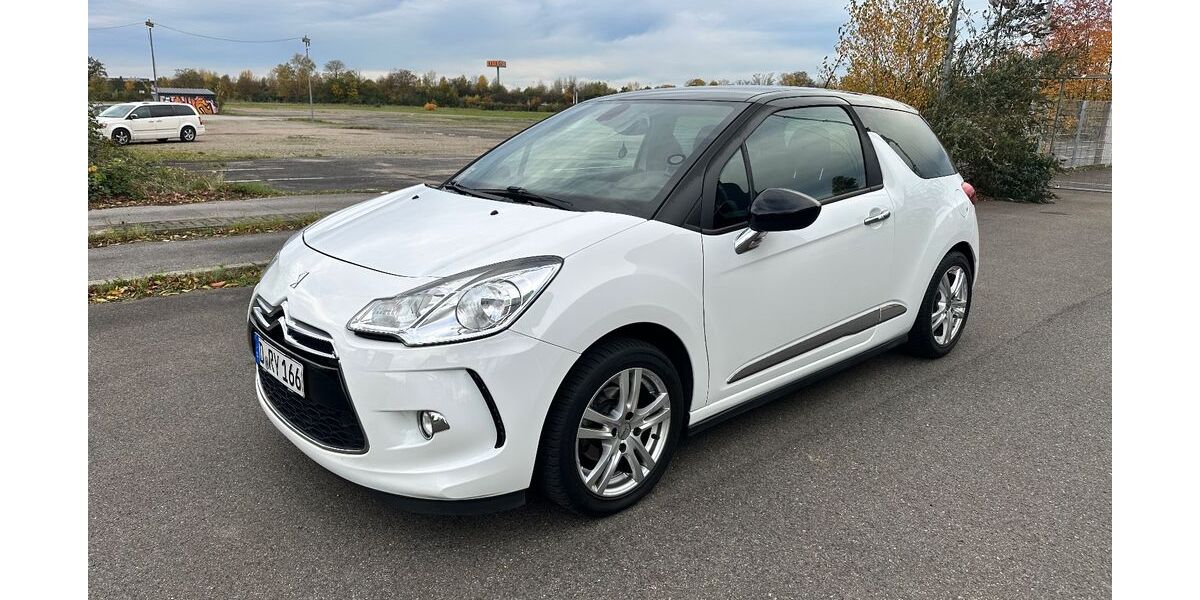 Citroen DS3 90.000 km 6.800 € Düsseldorf 40472
