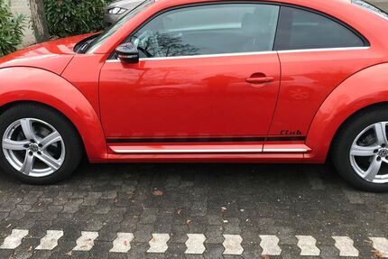 VW Beetle 83.000 km 12.200 € Düsseldorf 40472