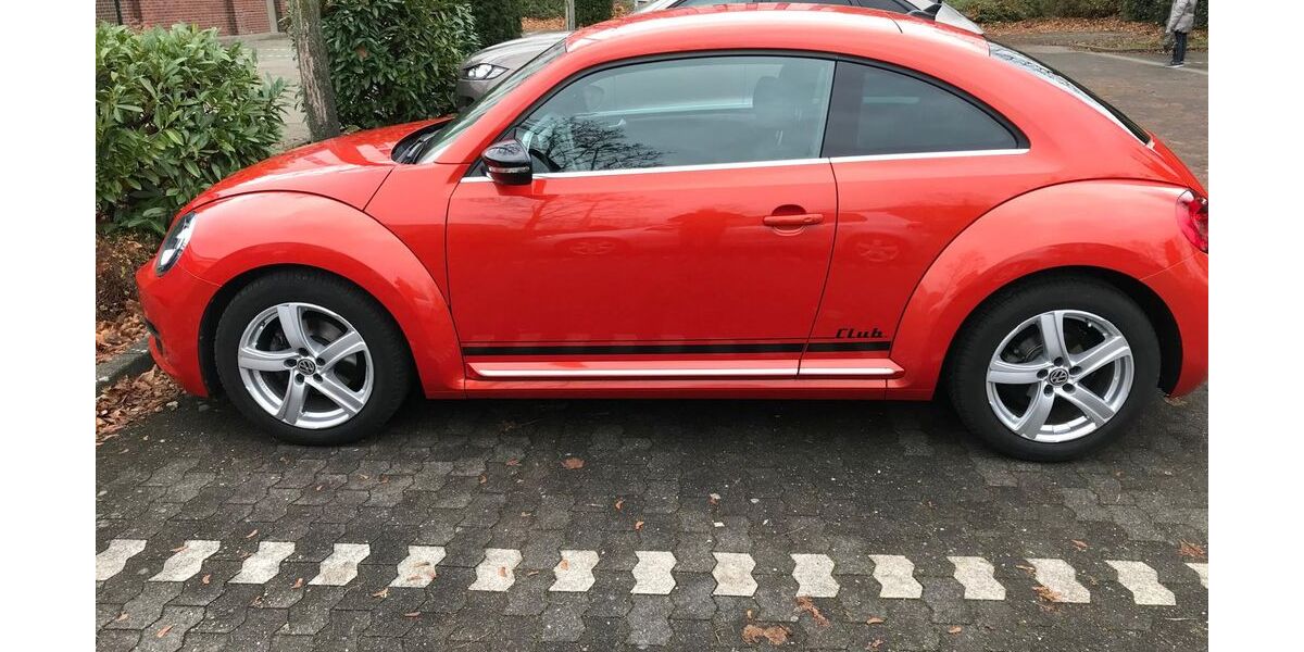 VW Beetle 83.000 km 12.200 € Düsseldorf 40472