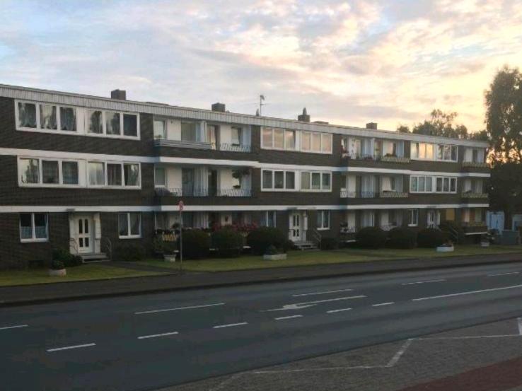 Etagenwohnung Solingen Wald - 3 Zimmer, 83 m&sup2;, 800&euro; | Angebot:25429103