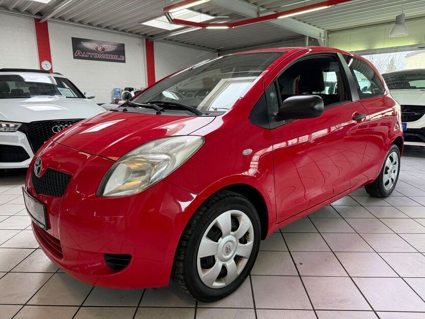 Toyota Yaris 120.000 km 2.990 € Leverkusen 51371