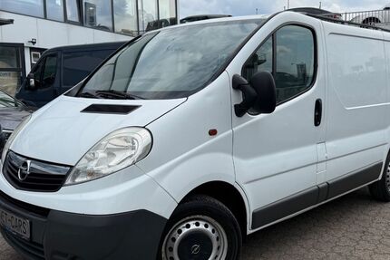 Opel Vivaro 173.356 km 4.850 &euro; Hilden 40721