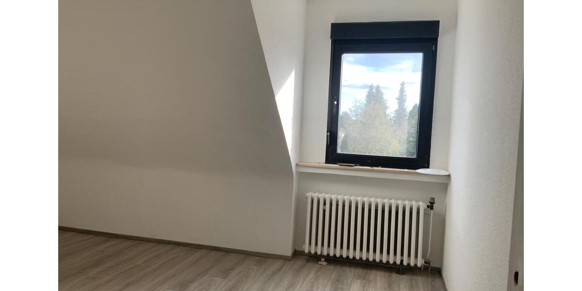 Mehrfamilienhaus, Wohnhaus Bergisch Gladbach Paffrath - 8 Zimmer, 185 m&sup2;, 630.000&euro; | Angebot:24442933