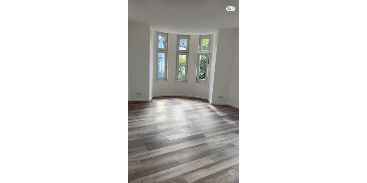 Etagenwohnung Remscheid Gemarkung Bergisch Born - 4 Zimmer, 135 m&sup2;, 1.700&euro; | Angebot:27536393