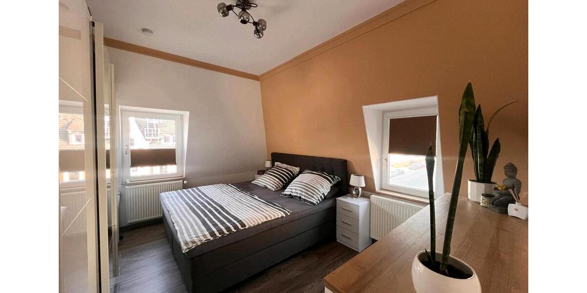 Dachgeschoßwohnung Bergisch Gladbach Alt-Frankenforst - 2 Zimmer, 81 m&sup2;, 370.000&euro; | Angebot:27263713