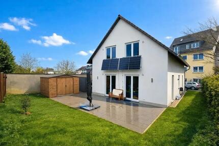Haus Solingen Mitte - 5 Zimmer, 128 m&sup2;, 599.000&euro; | Angebot:27137110