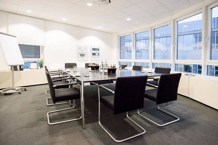 Hochwertiges und voll ausgestattetes Teambüro am Seestern - All-in-Miete