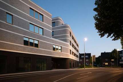 Wohnung Grevenbroich Stadtmitte - 4 Zimmer, 132 m&sup2;, 1.588&euro; | Angebot:23440591