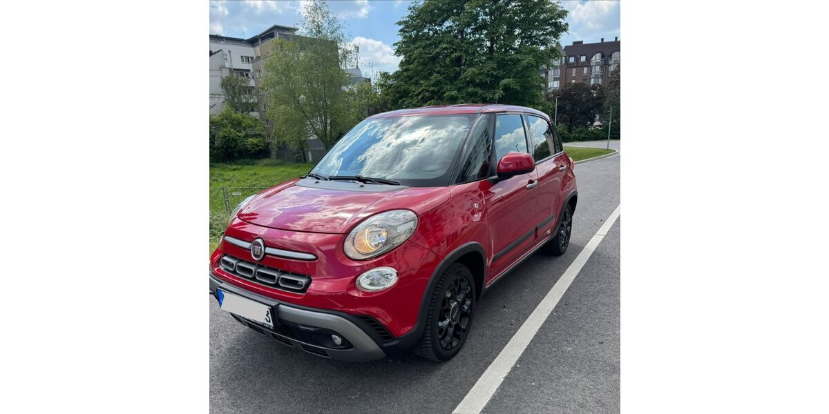 Fiat 500L 107.640 km 8.700 &euro; Düsseldorf 40599