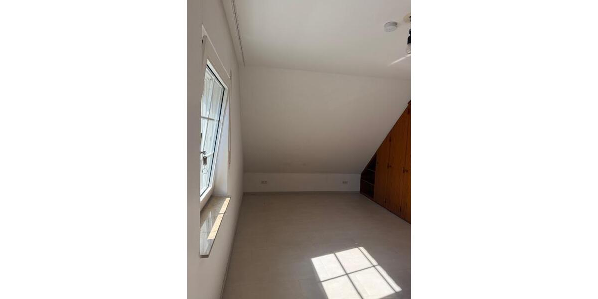 Etagenwohnung Odenthal - 2.5 Zimmer, 69 m&sup2;, 890&euro; | Angebot:26479447