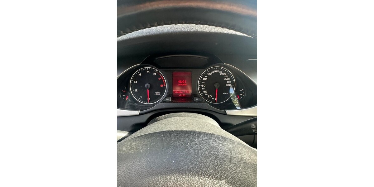 Audi A4 137.484 km 8.350 € Düsseldorf 40213