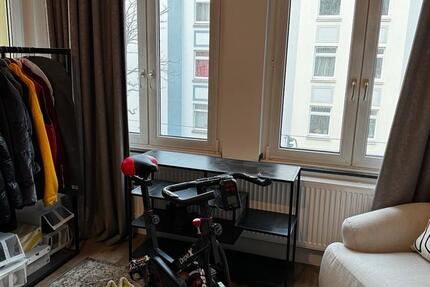 Wohnung Düsseldorf Oberbilk - 1 Zimmer, 84 m&sup2;, 900&euro; | Angebot:24495233