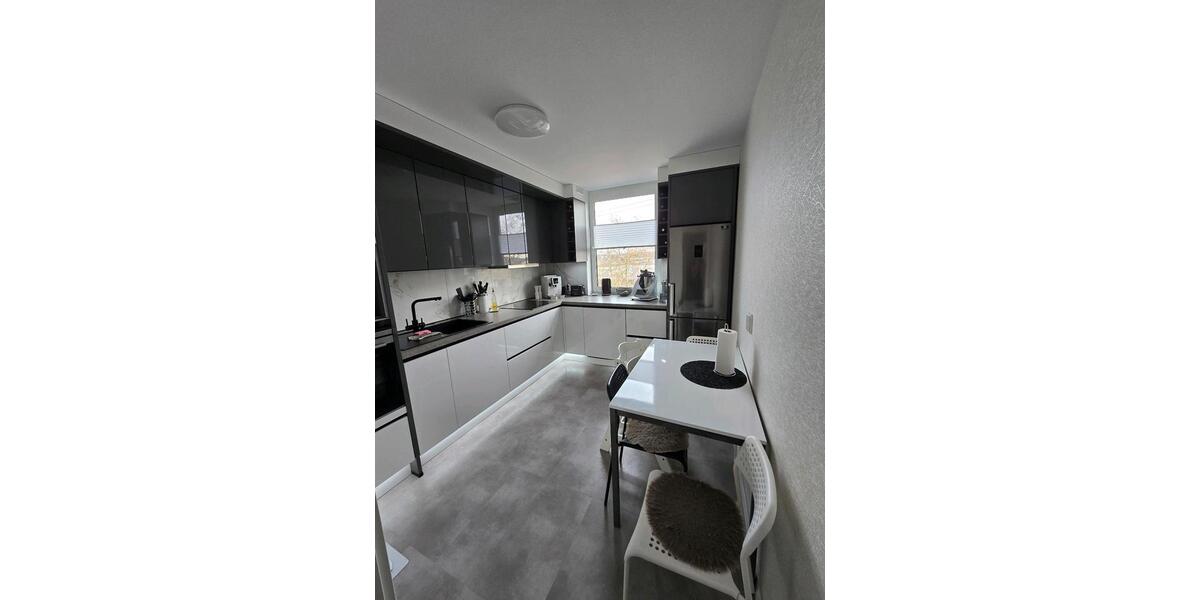 Etagenwohnung Ratingen Tiefenbroich - 3 Zimmer, 92 m&sup2;, 280.000&euro; | Angebot:27629351