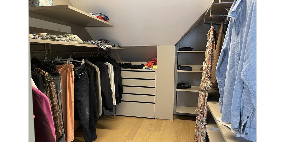 Maisonettenwohnung Düsseldorf Düsseltal - 5 Zimmer, 224 m&sup2;, 5.500&euro; | Angebot:24526472