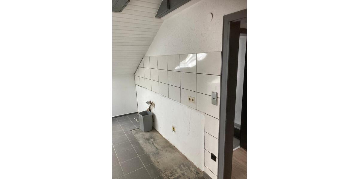 Dachgeschoßwohnung Dormagen Sankt Peter - 2.5 Zimmer, 51 m&sup2;, 705&euro; | Angebot:24428278