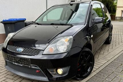 Ford Fiesta 147.118 km 3.280 &euro; Bergisch Gladbach 51469