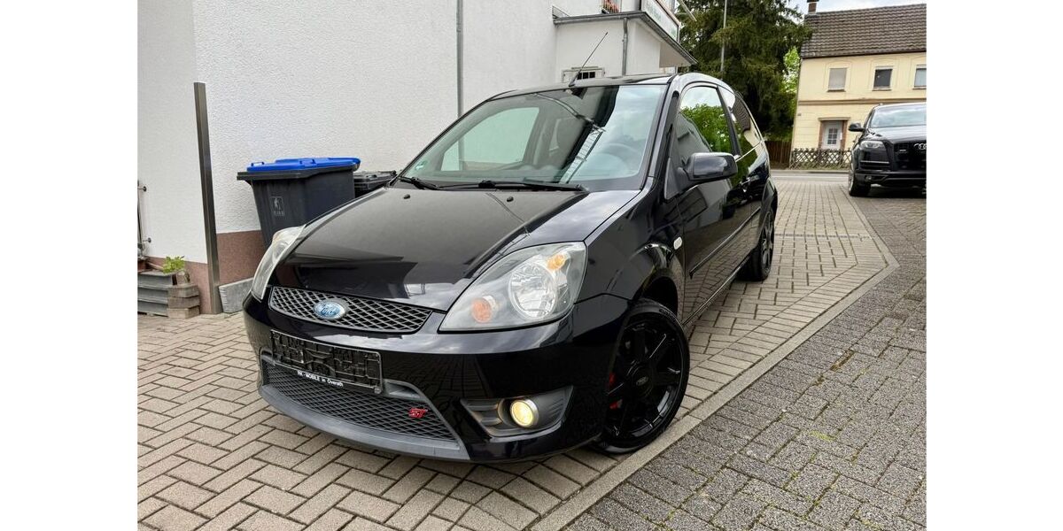 Ford Fiesta 147.118 km 3.280 &euro; Bergisch Gladbach 51469