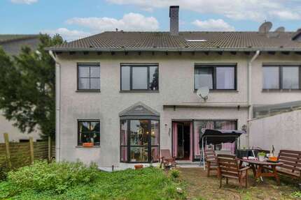 Haus zum Kaufen in Solingen 370.000 € 133.03 m²