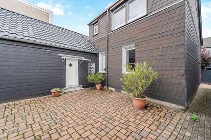 Haus zum Kaufen in Bochum Wattenscheid 399.000 € 197 m²