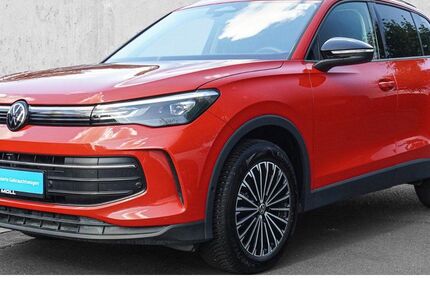 VW Tiguan 4.873 km 32.450 &euro; Düsseldorf 40474