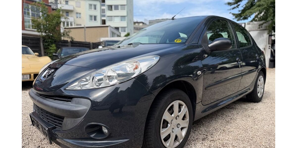 Peugeot 206 95.000 km 2.450 &euro; Köln 50674