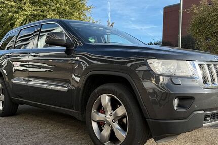 Jeep Grand Cherokee 242.277 km 10.000 &euro; Neuss 41460