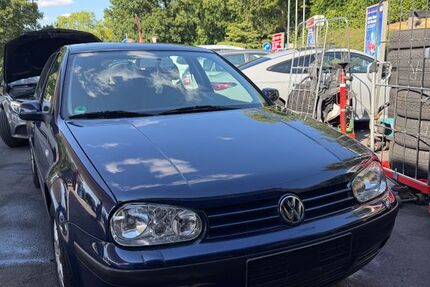 VW Golf 130.407 km 2.900 &euro; heiligenhaus 42579