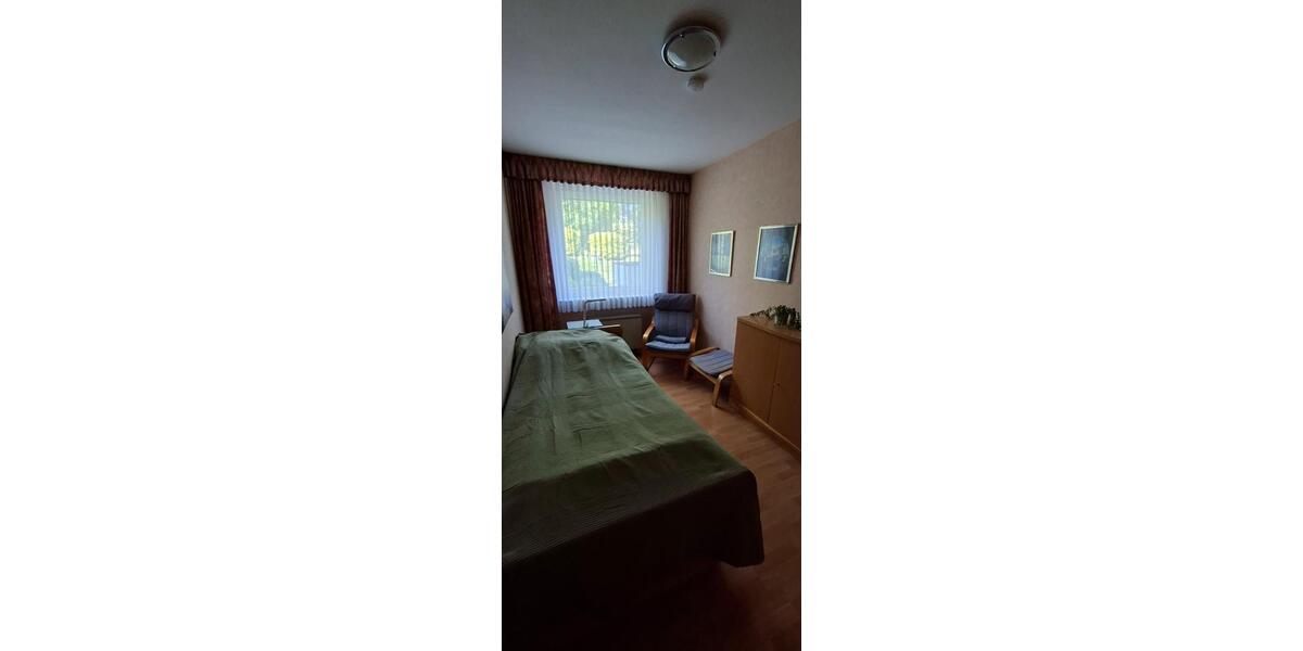 Hochparterre Solingen - 3 Zimmer, 102 m&sup2;, 234.000&euro; | Angebot:26765873