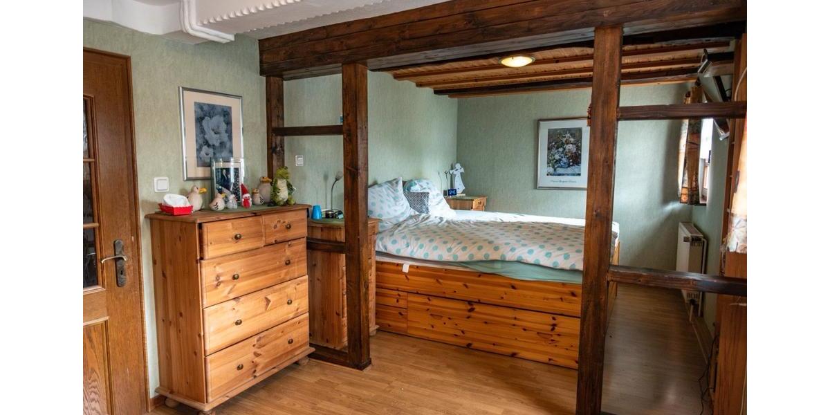 Einfamilienhaus Leverkusen Bergisch Neukirchen - 5 Zimmer, 160 m&sup2;, 620.000&euro; | Angebot:26940570