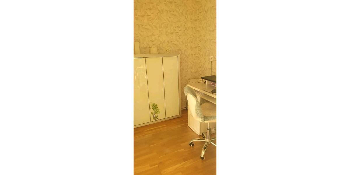 Etagenwohnung Ratingen Tiefenbroich - 2 Zimmer, 64 m&sup2;, 1.000&euro; | Angebot:27578807