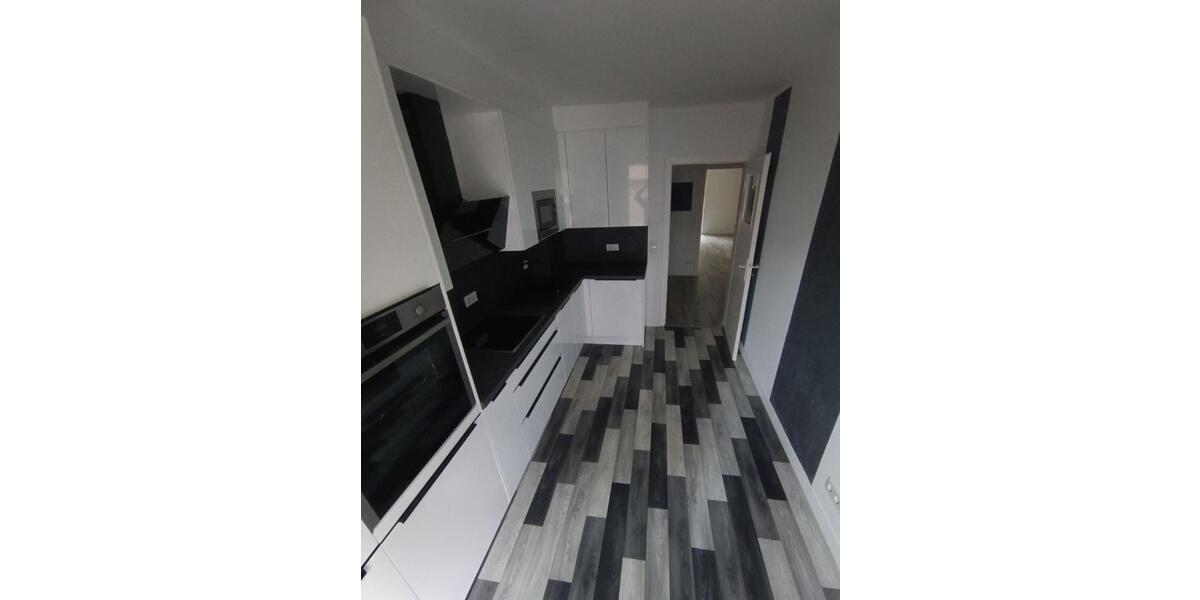 Erdgeschoßwohnung Neuss - 4 Zimmer, 97 m&sup2;, 369.950&euro; | Angebot:24222992