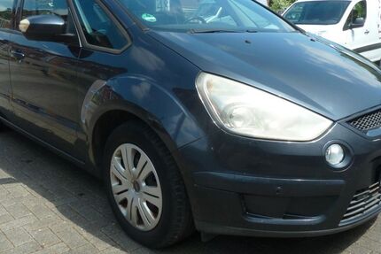 Ford S-Max 300.026 km 1.790 &euro; Köln 51063
