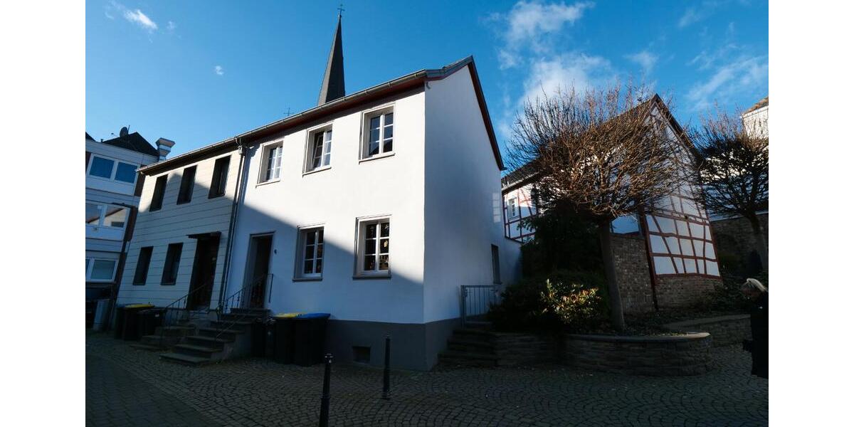 Reihenhaus Köln Innenstadt - 3 Zimmer, 93 m&sup2;, 1.200&euro; | Angebot:26592490